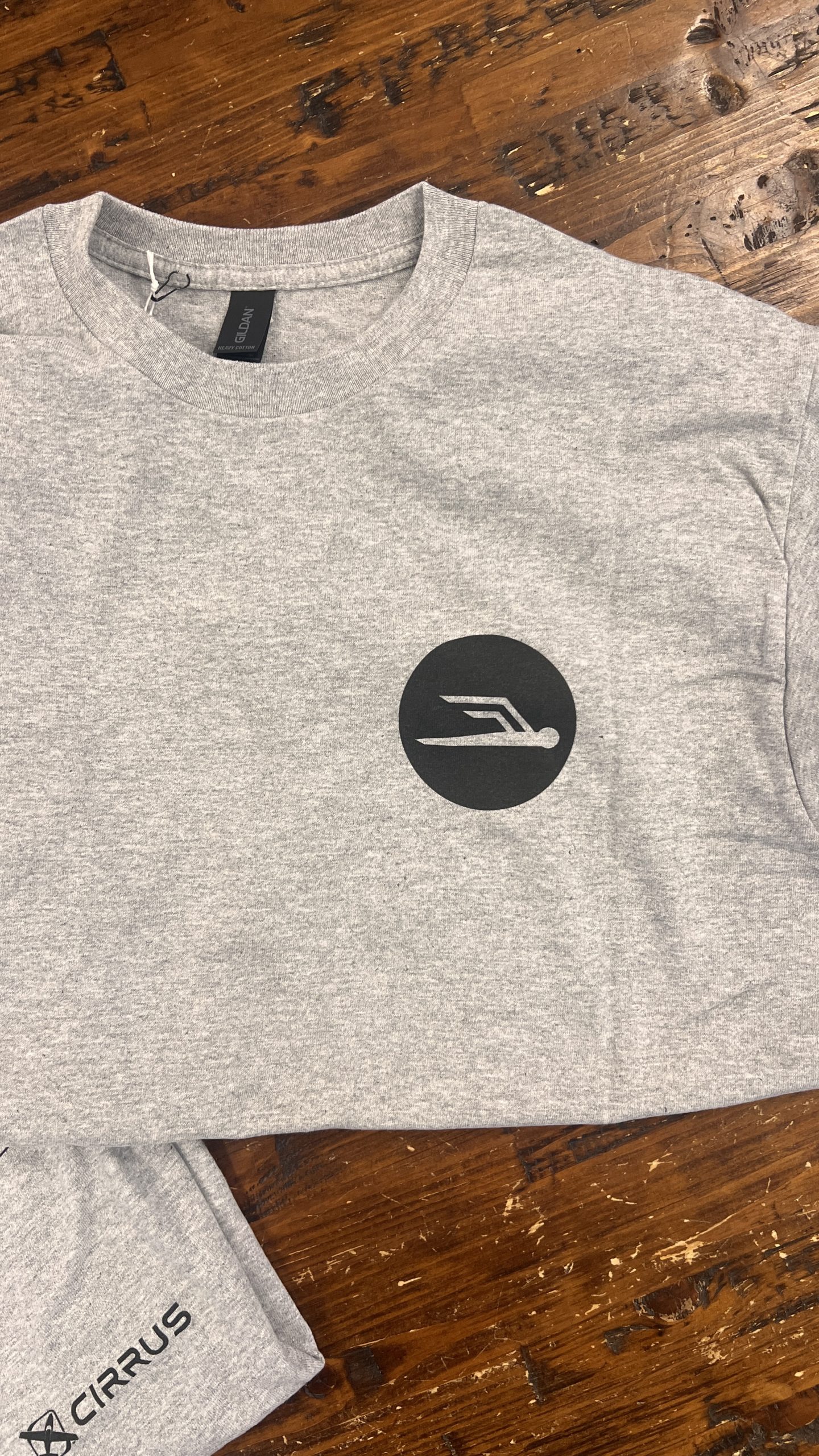 Cirrus SR20 Outline T-Shirt - Image 3